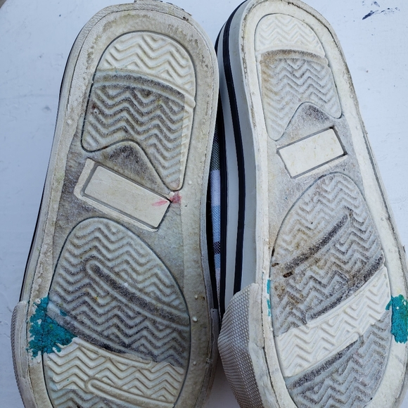 Slip ons Toddler Boys Size 8 - Picture 2 of 3